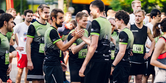 Das NRW Uni-Laufcup-Team der TU Dortmund beim Campuslauf 