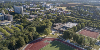 Drohnenaufnahme des Sportgeländes